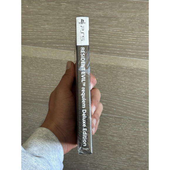 Resident Evil Requiem Deluxe Edition PlayStation 5 PS5 Steelbook ❤️✅ SHIPS NOW - Picture 3 of 4